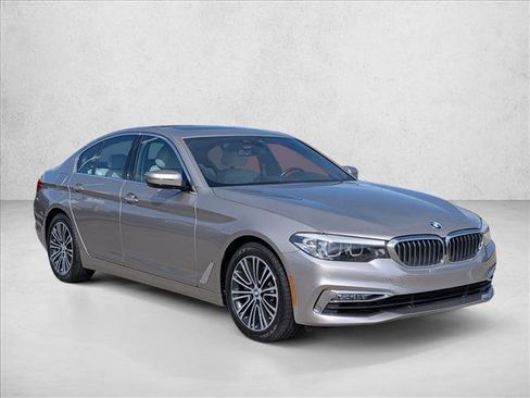 Used 2018 BMW 540i image 3