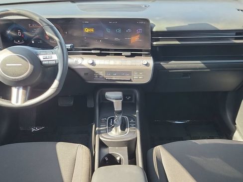 Used 2025 Hyundai Kona SEL FWD image 11