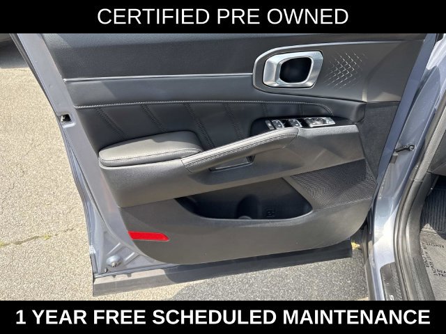 Used 2023 Kia Sorento SX AWD/4WD image 13