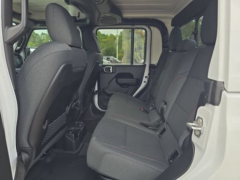 New 2026 Jeep Gladiator Rubicon AWD/4WD image 13