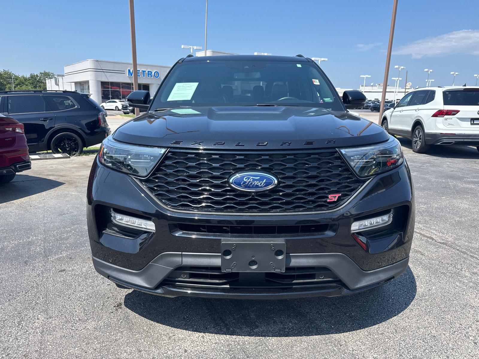 Used 2023 Ford Explorer ST w/ Equipment Group 401A AWD/4WD image 2