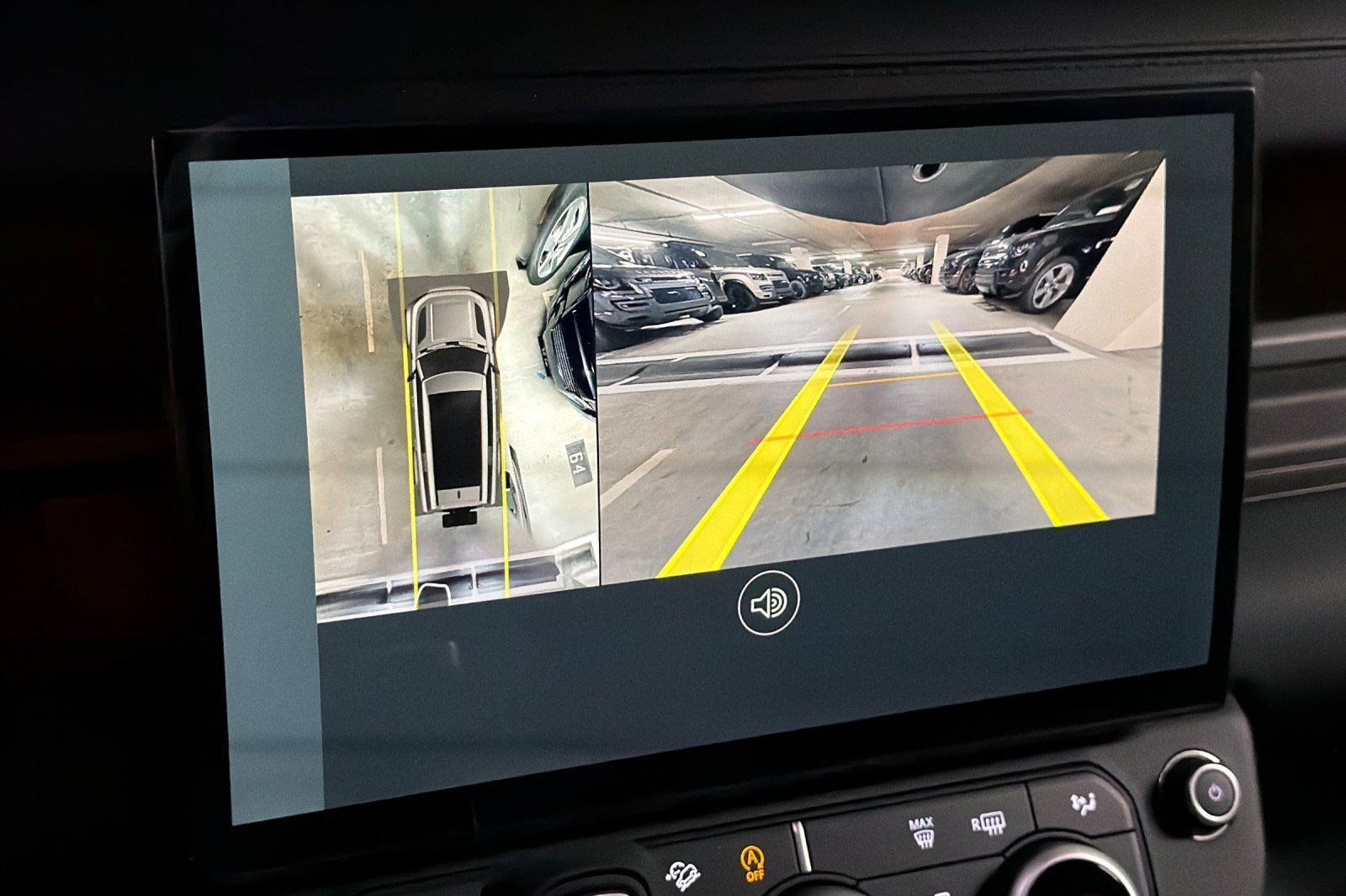 New 2026 Land Rover Defender 130 X-Dynamic SE AWD/4WD image 18