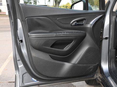 Used 2019 Buick Encore Preferred image 17