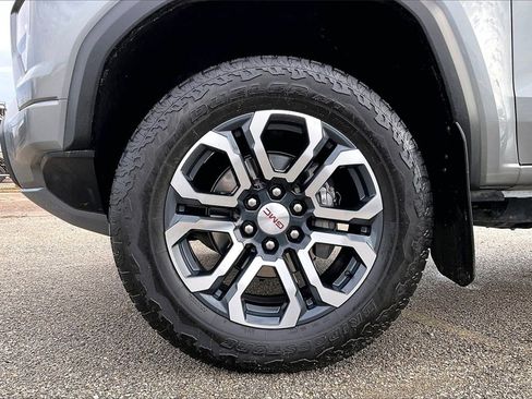 Used 2024 GMC Canyon AT4 w/ Canyon Safety Plus Package image 35