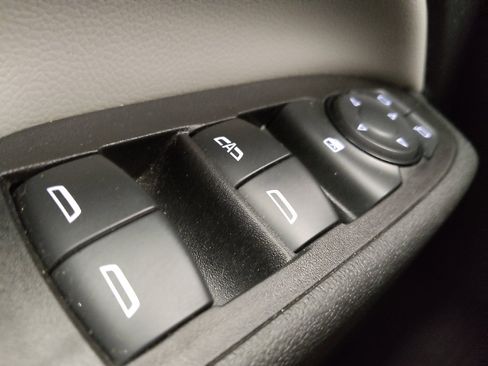 Used 2021 Chevrolet Equinox LT AWD/4WD image 27