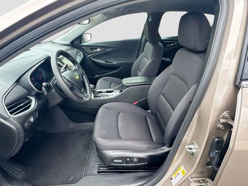 Used 2025 Chevrolet Malibu LT FWD image 31