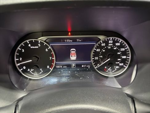 Used 2025 Nissan Sentra SV FWD image 20