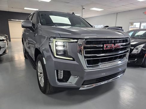 Used 2021 GMC Yukon SLT w/ SLT Premium Package RWD image 2