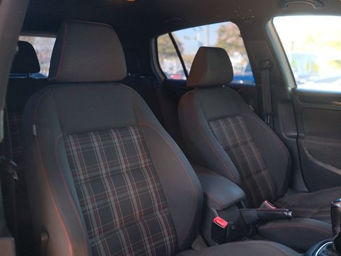 Used 2013 Volkswagen GTI 4-Door FWD image 22