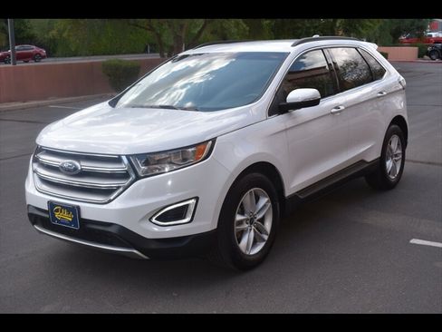 Used 2018 Ford Edge SEL FWD image 3