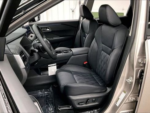 New 2026 Nissan Rogue Platinum w/ Platinum Premium Package image 10