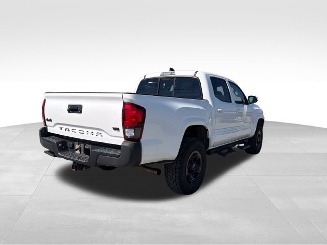 Used 2020 Toyota Tacoma SR AWD/4WD image 5