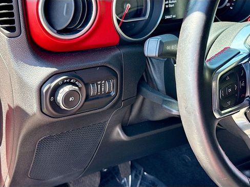 Used 2021 Jeep Wrangler Unlimited Rubicon image 11