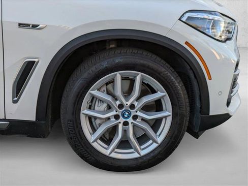Certified 2023 BMW X5 xDrive45e w/ Executive Package image 24