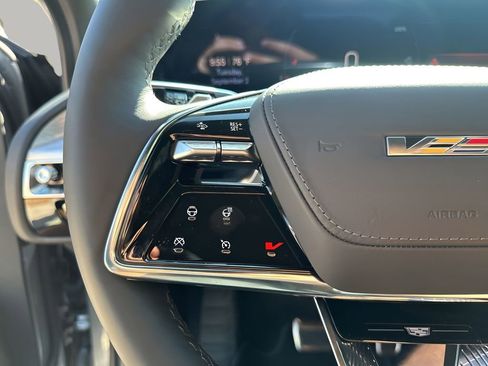 New 2026 Cadillac Lyriq V AWD/4WD image 30