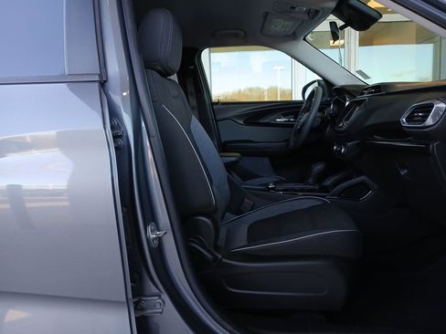 Used 2022 Chevrolet TrailBlazer LT image 29
