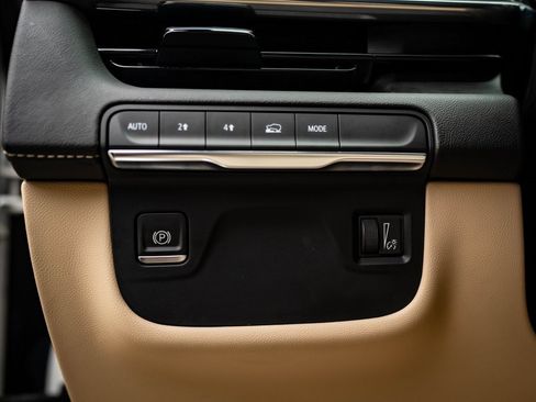 Used 2021 Cadillac Escalade ESV Premium Luxury image 46