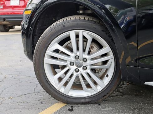 Used 2018 Audi Q5 2.0T Premium Plus w/ Premium Plus Package image 14