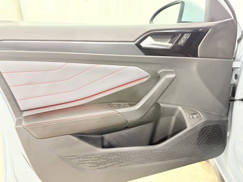 Used 2025 Volkswagen Jetta GLI Autobahn image 12