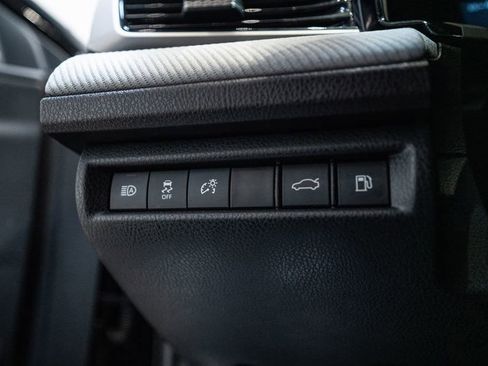 Certified 2025 Toyota Camry SE w/ Convenience Package image 23