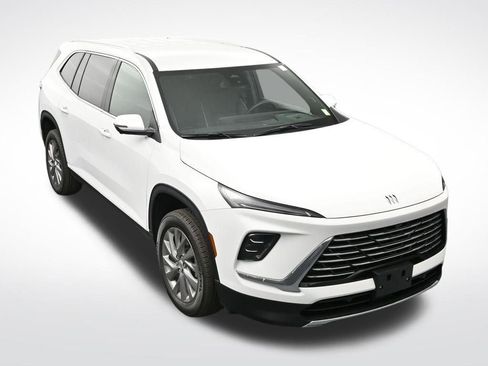 Used 2026 Buick Enclave Preferred image 22