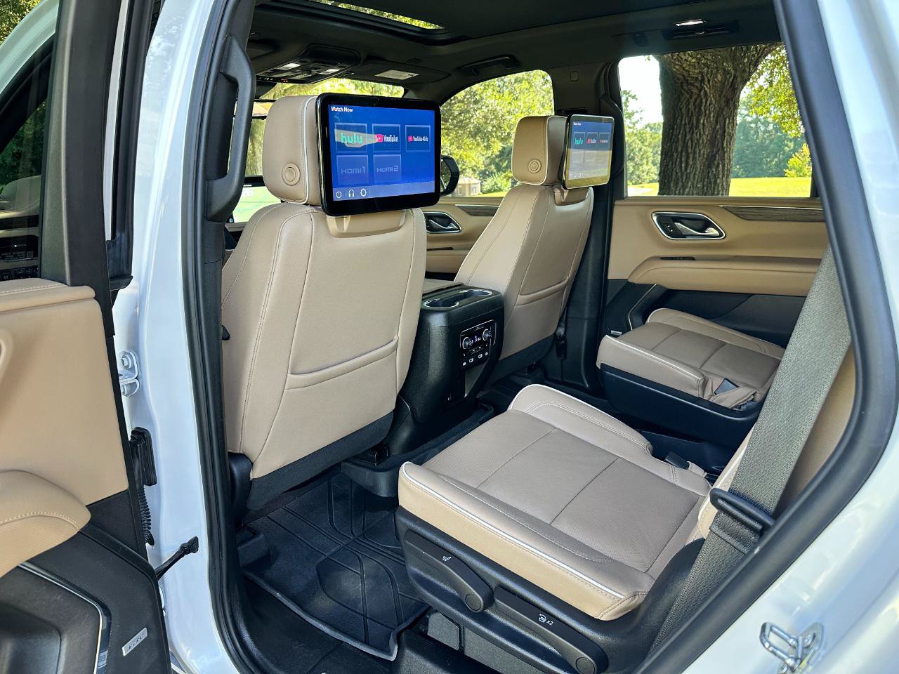 Used 2023 Chevrolet Tahoe Premier w/ Premium Package 2 RWD image 17