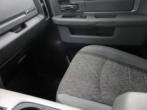 Used 2019 RAM 1500 Big Horn image 13