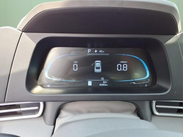 Used 2025 Hyundai Elantra SE FWD image 20