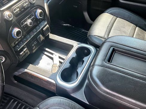 Used 2020 GMC Sierra 2500 Denali w/ Denali Ultimate Package AWD/4WD image 15