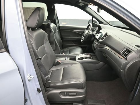 Certified 2023 Honda Passport EX-L image 25