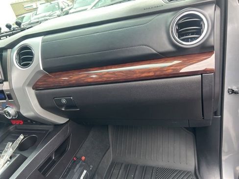 Used 2016 Toyota Tundra Limited image 18