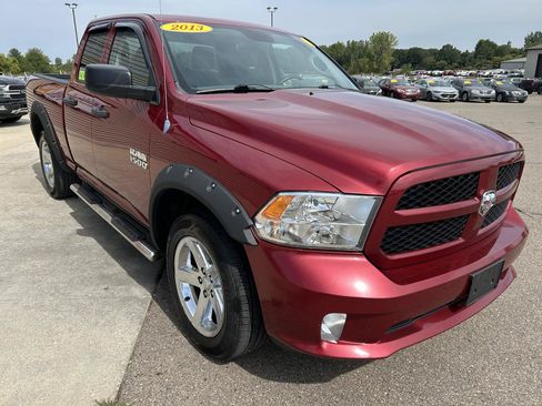 Used 2013 RAM 1500 Express AWD/4WD image 3