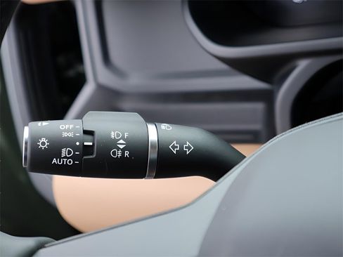 New 2026 Land Rover Defender 110 S image 34