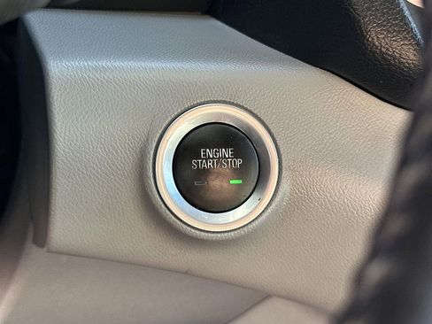 Used 2021 GMC Terrain SLE AWD/4WD image 15
