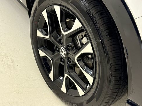 Used 2026 Honda HR-V EX-L image 10