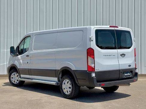 Certified 2025 Ford Transit 250 Low Roof w/ Exterior Upgrade Package RWD image 4