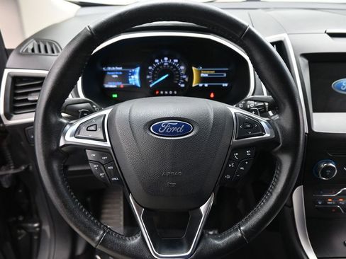 Certified 2017 Ford Edge SEL w/ Equipment Group 201A image 12