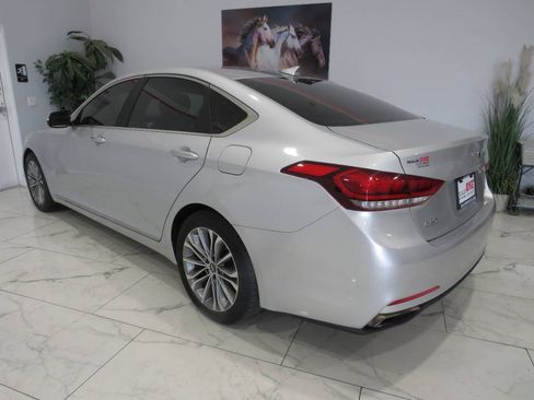 Used 2017 Genesis G80 3.8 RWD image 5