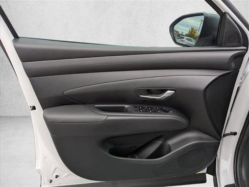 New 2026 Hyundai Tucson SE image 22