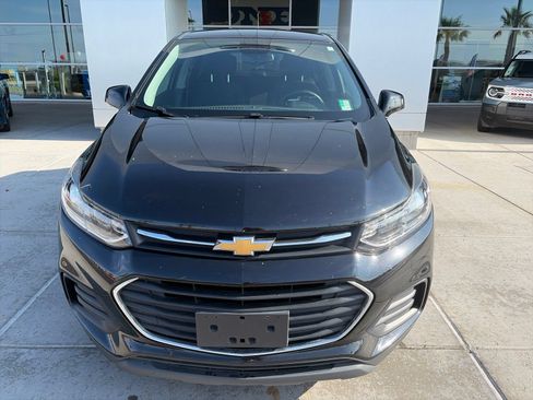 Used 2019 Chevrolet Trax LS w/ Tint and Cruise Package FWD image 8
