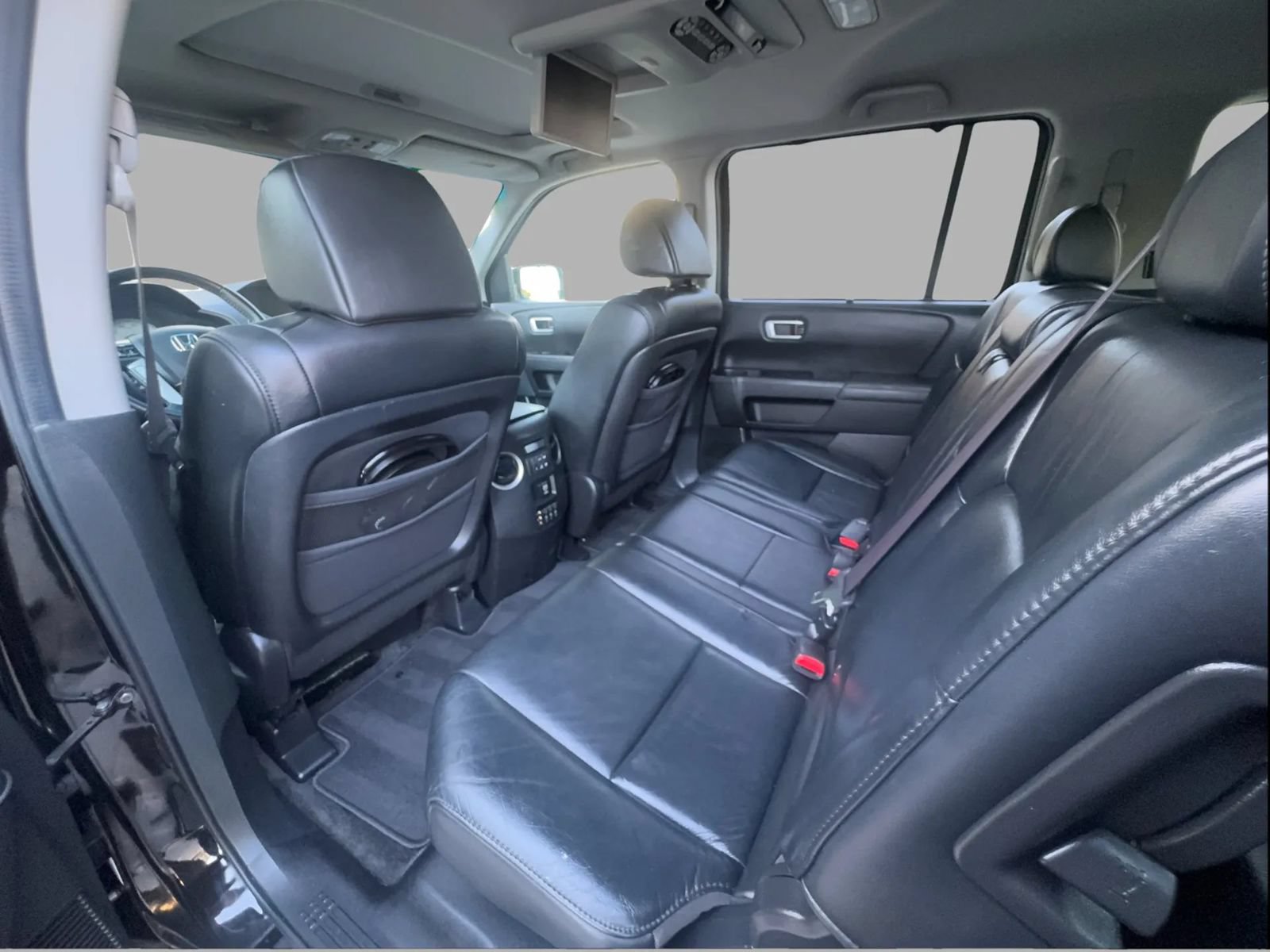 Used 2011 Honda Pilot Touring image 18