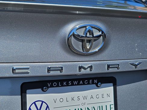 Used 2019 Toyota Camry XSE FWD image 27