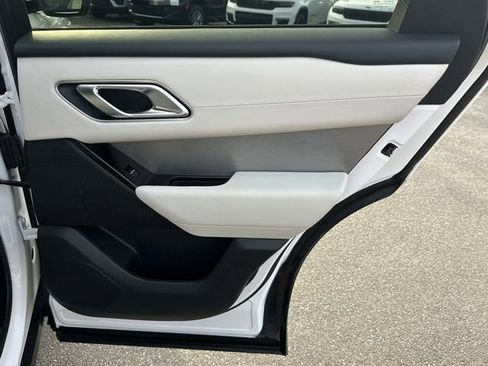 Used 2023 Land Rover Range Rover Velar R-Dynamic S image 21