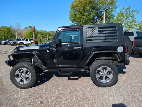 Used 2016 Jeep Wrangler Sahara w/ Connectivity Group image 3