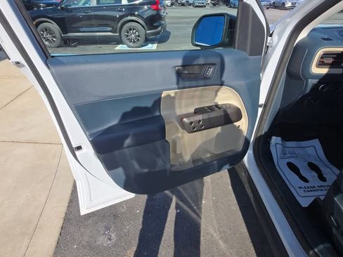 Used 2025 Ford Maverick Lariat w/ 4K Tow Package image 27