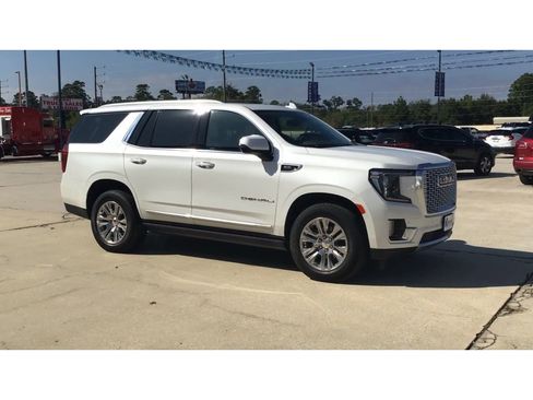 Used 2023 GMC Yukon Denali image 2