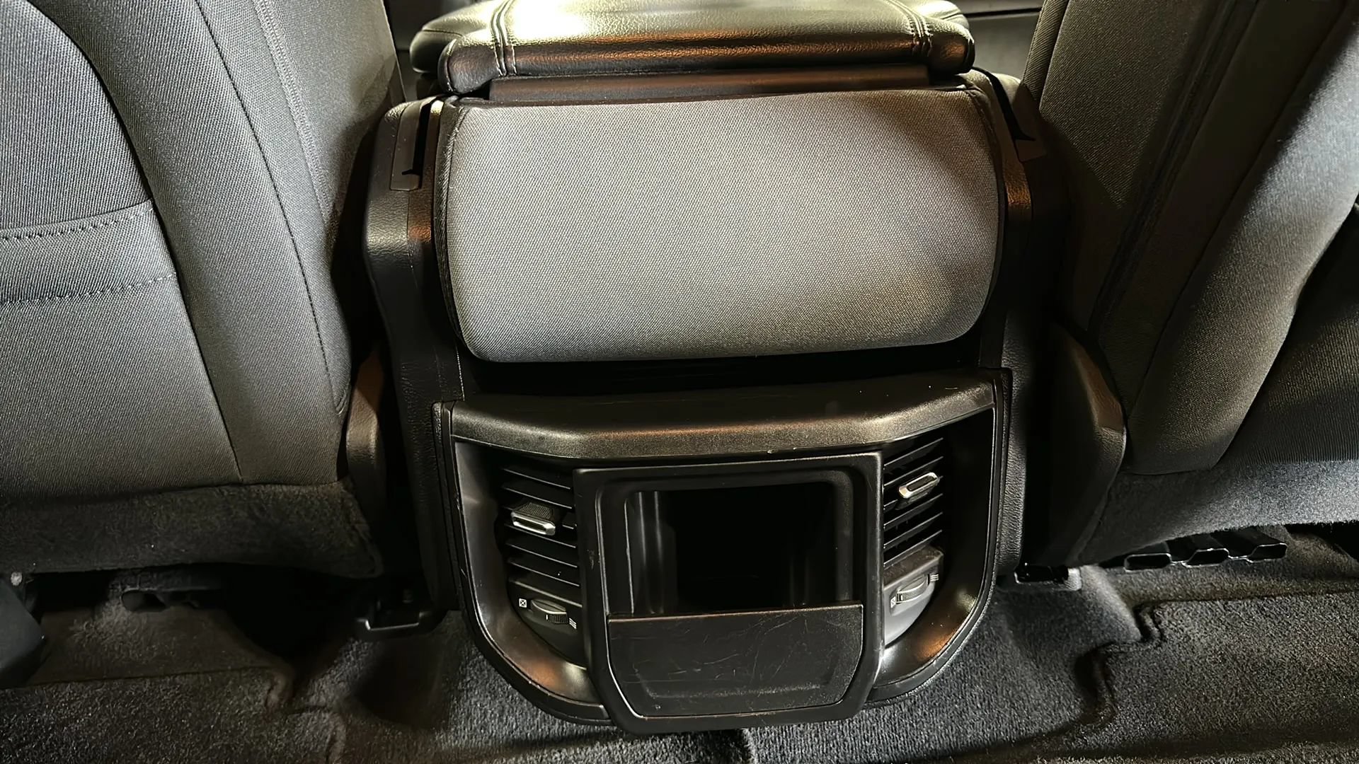 Used 2019 RAM 1500 Big Horn AWD/4WD image 18