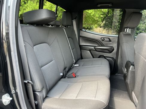 Used 2025 Chevrolet Colorado W/T w/ Advanced Trailering Package image 32