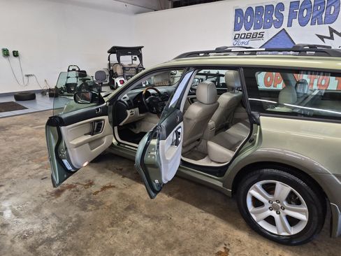 Used 2006 Subaru Outback 3.0R L.L. Bean AWD/4WD image 13