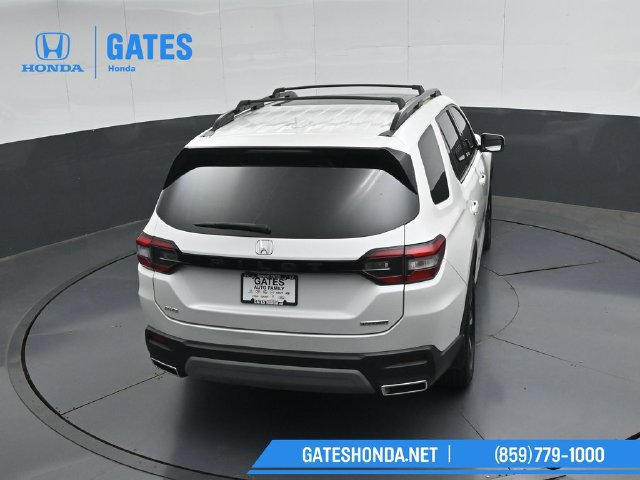 Used 2023 Honda Pilot Touring image 48